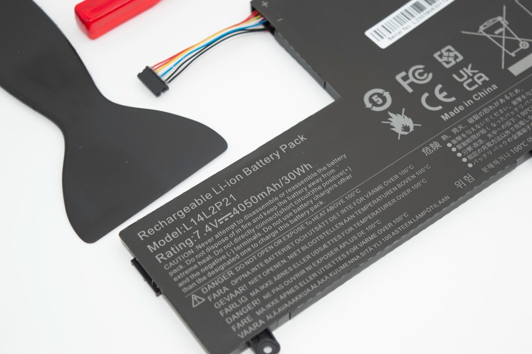 LENOVO ideapad 500s-15ISK IdeaPad 300S-14ISK IdeaPad 310S-14IKB YOGA 500-14ISK BATTERY (L14L2P21)
