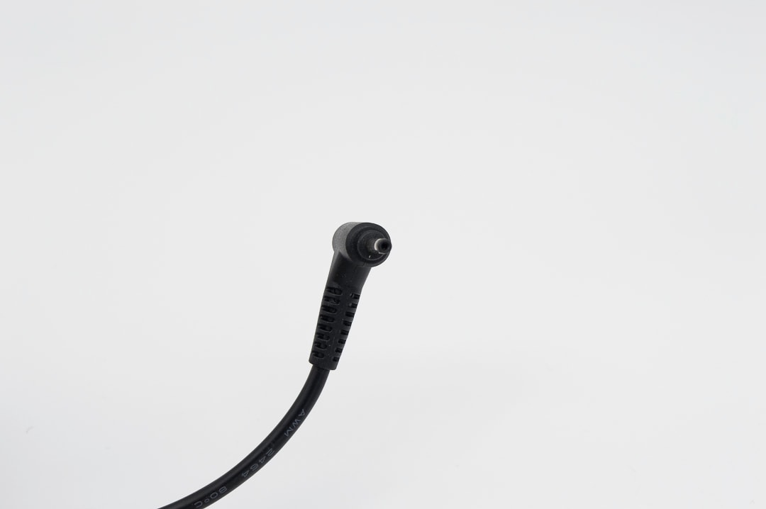 DC кабел со конектор за полнење 3.0 x 1.0mm