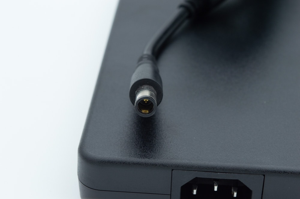 LAPTOP ADAPTER FOR ACER 19.5V 16.9A 330W 7.4*5.0mm