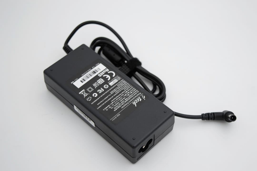 LAPTOP ADAPTER FOR SONY 19.5V 4.7A / 6.4*4.5MM
